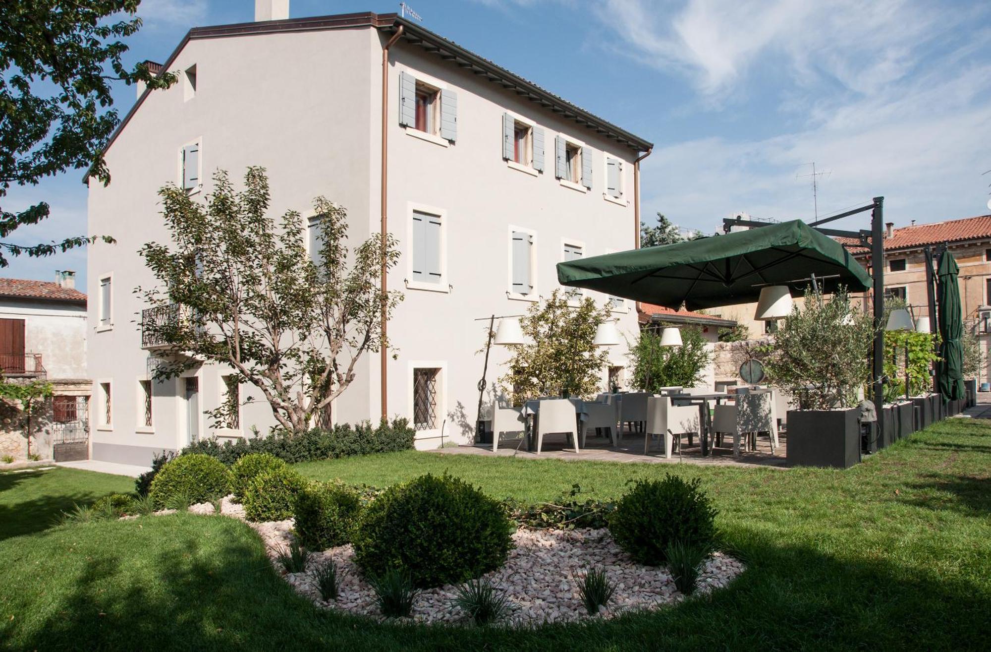 مبيت وإفطار سواف Damaranto Residenza E Cucina المظهر الخارجي الصورة